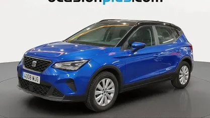 Używany Seat Arona Style 110 KM (80 kW) 2023 Niebieski SUV