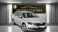 Gris / plata Usado 2020 Skoda Octavia Ambition Familiar | 13.500 € (Buen precio)