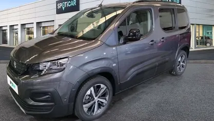 Usado Peugeot e-Rifter GT 100 kW (136 CV) 2023 Gris Monovolumen