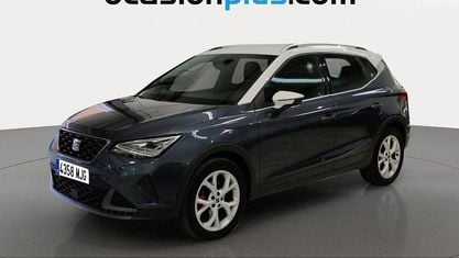 Usado Seat Arona FR 150 CV (110 kW) 2023 Gris SUV