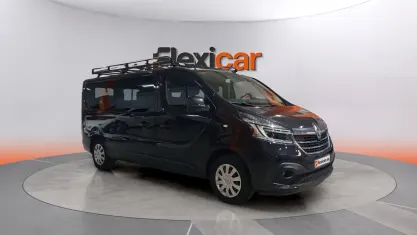 Usado Renault Trafic LIMITED 145 CV (106 kW) 2020 Negro Monovolumen