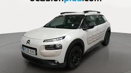 Usado Citroën C4 Cactus Feel 100 CV (73 kW) 2018 Blanco Utilitario