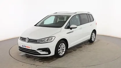 Usado VW Touran Advance 150 CV (110 kW) 2016 Blanco Monovolumen