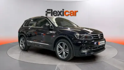 Usado VW Tiguan Sportline 150 CV (110 kW) 2018 Negro SUV