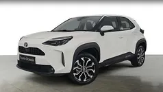 Blanco Usado 2022 Toyota Yaris Hybrid Active Recogida | 22.890 € (Precio justo)