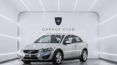 Gris / plata Usado 2010 Volvo C30 Momentum Utilitario | 6999 € (Precio justo)