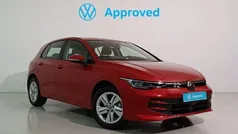 Rojo Usado 2024 VW Golf VIII | 27.900 € (Precio justo)