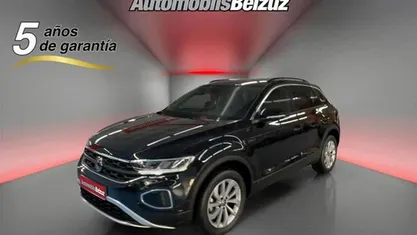 Usado VW T-Roc Life 150 CV (110 kW) 2024 Blanco SUV