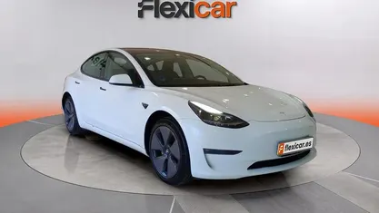 Usado Tesla Model 3 RWD 211 kW (287 CV) 2023 Blanco Berlina
