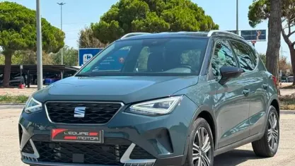Usado Seat Arona FR 115 CV (84 kW) 2025 Verde SUV