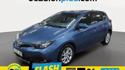 Usado Toyota Auris Active 116 CV (85 kW) 2015 Azul Utilitario