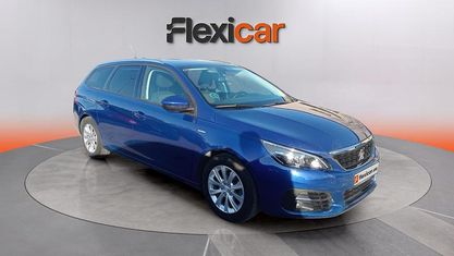 Usado Peugeot 308 131 HP (96 kW) 2019 Azul Sedan