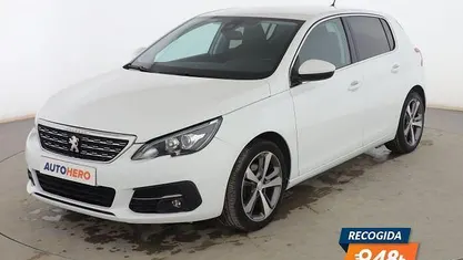 Usado Peugeot 308 Allure 130 CV (95 kW) 2017 Blanco Berlina