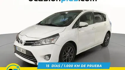 Usado Toyota Verso Advance 132 CV (97 kW) 2015 Blanco Monovolumen