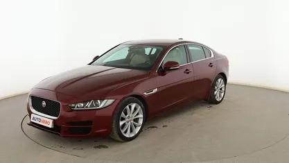 Usado Jaguar XE Prestige 180 CV (132 kW) 2018 Berlina