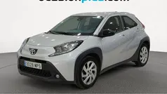 Gris Usado 2024 Toyota Aygo X Play SUV | 12.955 € (Precio justo)