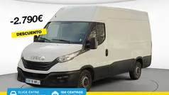 Blanco Usado 2023 Iveco Daily Berlina | 30.690 € (Precio justo)