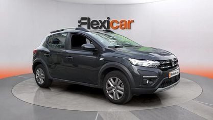 Käytetty Dacia Sandero Comfort 91 HP (66 kW) 2022 Musta Sedan