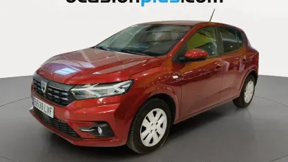 Usado Dacia Sandero Comfort 91 CV (66 kW) 2021 Rojo Utilitario