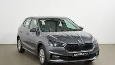 Gris Usado 2024 Skoda Fabia Selection Utilitario | 16.900 € (Precio justo)