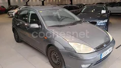 Marrón Usado 2004 Ford Focus Trend Berlina | 1250 € (Buen precio)
