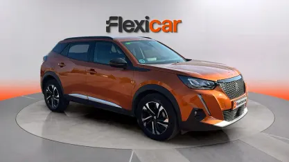 Usado Peugeot 2008 Active 101 CV (74 kW) 2022 Naranja SUV