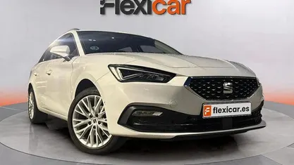 Usado Seat Leon XCELLENCE 150 CV (110 kW) 2022 Blanco Familiar