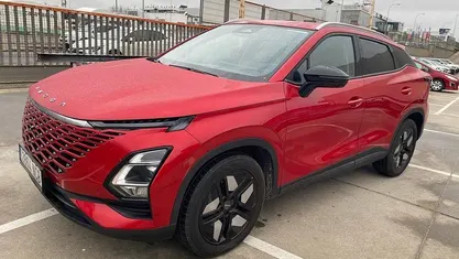 Rojo Usado 2025 Omoda 5 SUV | 24.290 € (Super precio)