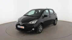 Negro Usado 2017 Toyota Yaris Active Utilitario | 9699 € (Precio justo)