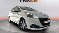 Usado 2019 Peugeot 208 Active Utilitario | 8890 € (Super precio)