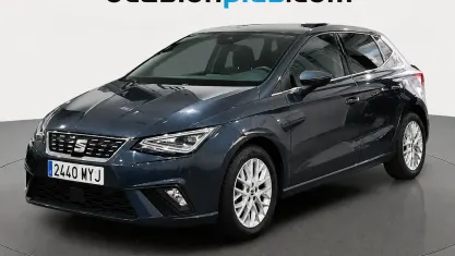 Usado Seat Ibiza XCELLENCE 116 CV (85 kW) 2025 Gris Utilitario