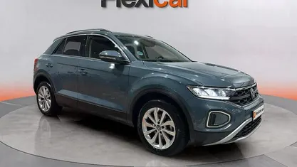 Usado VW T-Roc Life 150 CV (110 kW) 2023 SUV