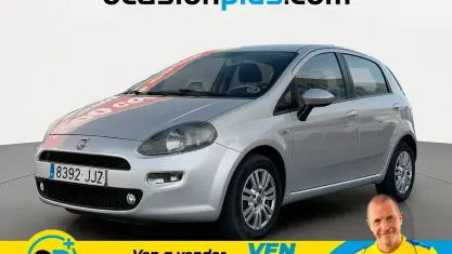 Usado Fiat Punto Easy 75 CV (55 kW) 2015 Gris Utilitario