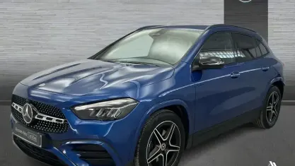 Usado Mercedes GLA200 AMG line 150 CV (110 kW) 2025 Azul espectra SUV