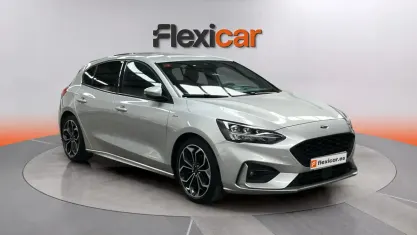 Usado Ford Focus ST-Line 125 CV (91 kW) 2018 Gris Berlina