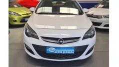Usado 2014 Opel Astra Selective Utilitario | 5200 € (Precio justo)