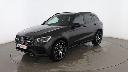Usado Mercedes GLC300e AMG line 306 CV (225 kW) 2020 Gris SUV