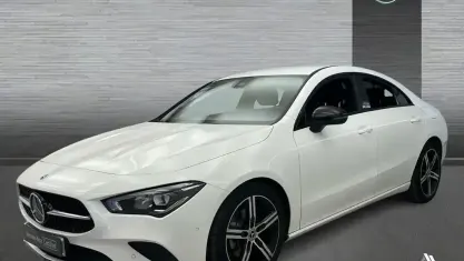 Usado Mercedes CLA200 Progressive 150 CV (110 kW) 2022 Blanco Berlina
