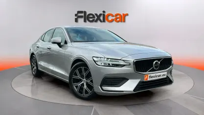 Usado Volvo S60 Core 197 CV (144 kW) 2023 Gris Berlina
