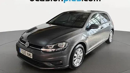 Usado VW Golf VII Advance 116 CV (85 kW) 2018 Gris plata Utilitario