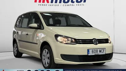 Beige Usado 2016 VW Touran Advance Monovolumen | 13.990 €