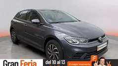 Gris / plata Usado 2024 VW Polo Life Berlina | 18.990 € (Precio justo)