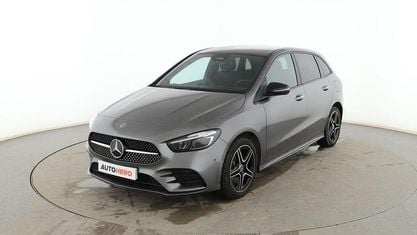 Usado Mercedes B250e AMG line 218 CV (160 kW) 2024 Gris Monovolumen
