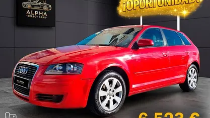 Usado Audi A3 Attraction 140 CV (102 kW) 2007 Rojo Utilitario