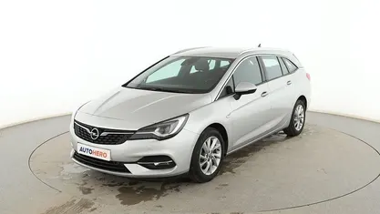 Usado Opel Astra Elegance 145 CV (106 kW) 2020 Gris Familiar