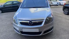 Gris Usado 2006 Opel Zafira Enjoy Monovolumen | 4000 € (Un poco caro)