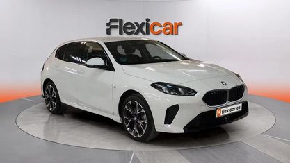 Begagnad BMW 118 150 HK (110 kW) 2025 Vit Halvkombi