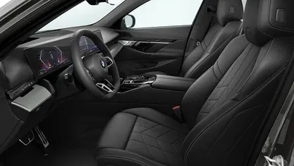 Usado 2025 BMW 520 Comfort Edition Berlina | 57.900 € (Precio justo)