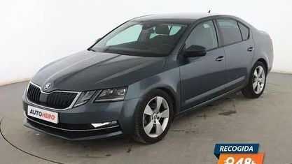 Usado Skoda Octavia Style 190 CV (139 kW) 2019 Gris Berlina