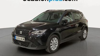 Usado Seat Arona Style 110 HP (80 kW) 2023 Preto SUV